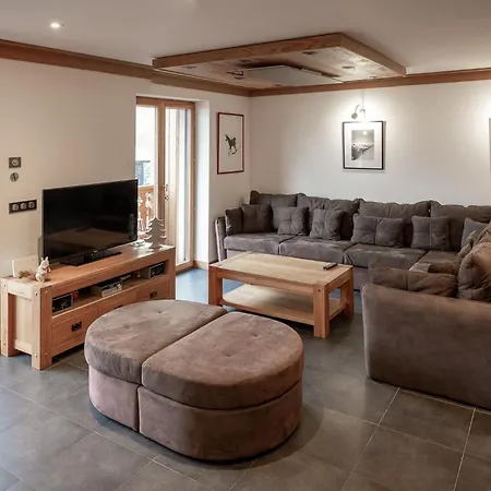 Les Ecureuils -Renove 100M2 - 8Per - Skis Aux Pieds - Vue Sur La Montagne Les Houches Exterior photo